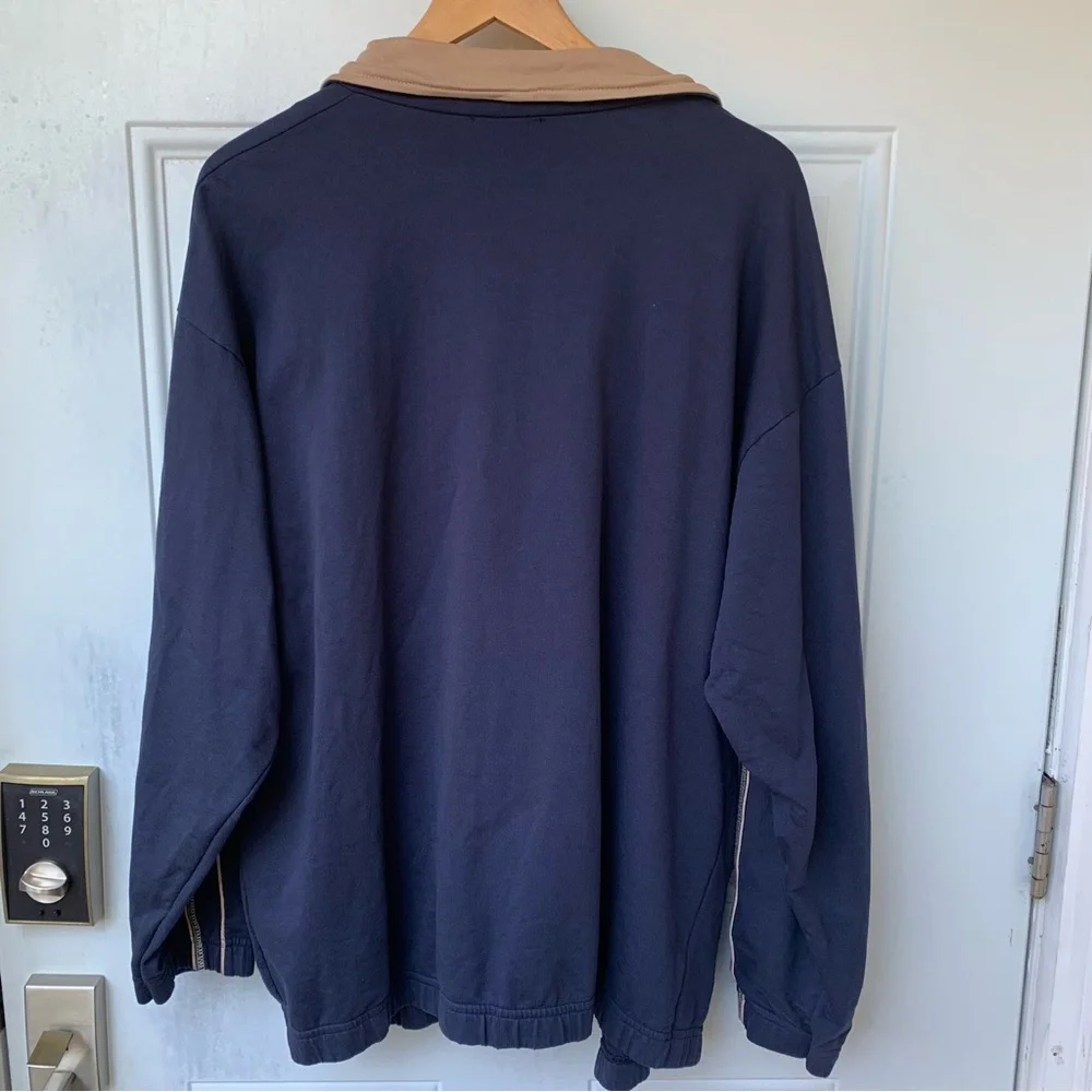 GIONFRIDDO.Made in Italy.Navy w/tan‎ stripes across the middle/down the a…